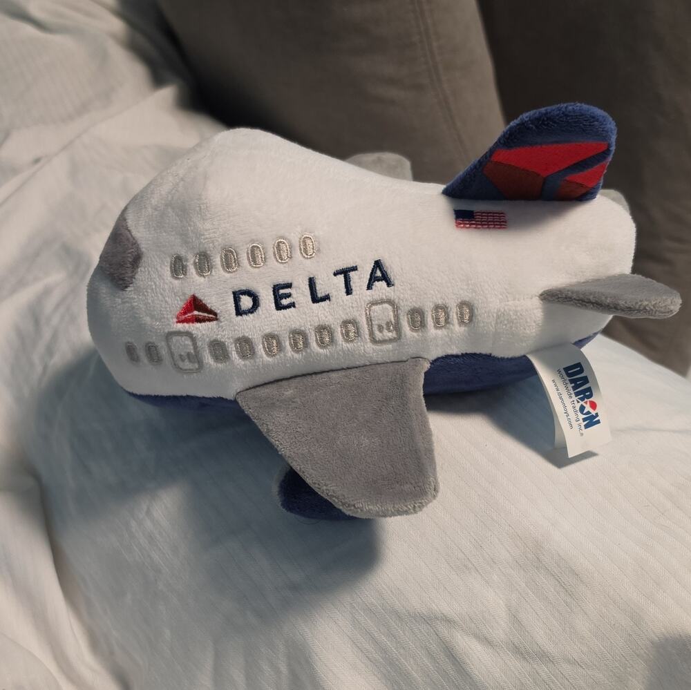 Delta Airlines Plush Airplane Aircraft Model Toy Stuffed Plane